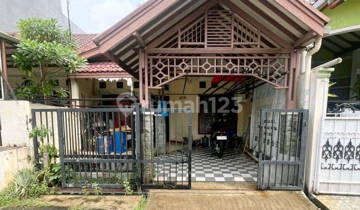For Sale: Land-Area Calculated House in Perum Harapan Baru Taman Bunga, Harjamukti, Cimanggis, Depok