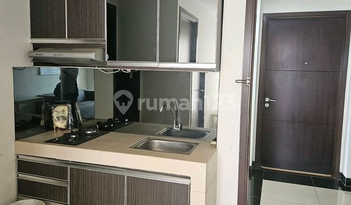 Apartement.saveria Hadap Kolam Renang