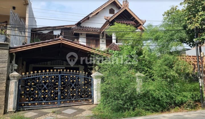 Jual Cepat Rumah 2 Lantai Lokasi Strategis Mendekati Njop