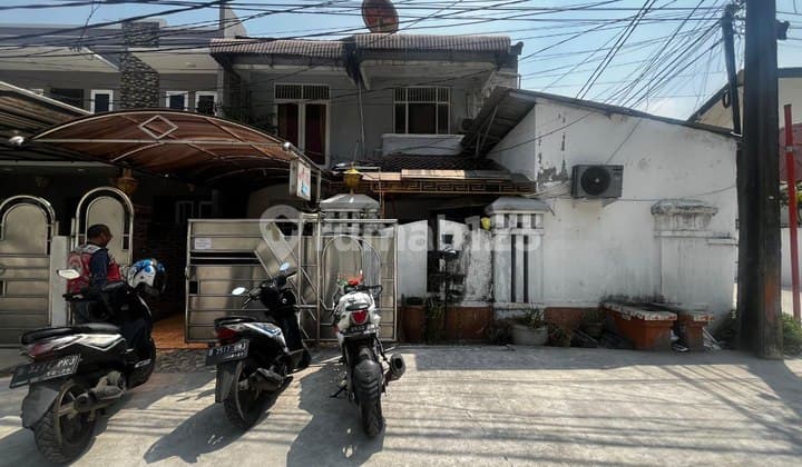 Rumah Kost 9 Kamar . Kemayoran, Jakarta Pusat