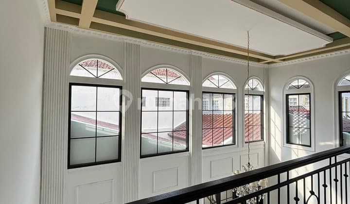 Disewakan Rumah Baru Minimalis Modern Siap Huni di Setiabudi