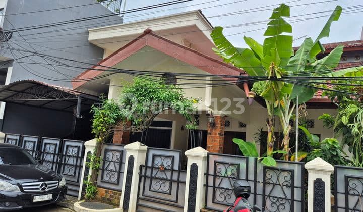 Rumah Terawat Dijual Cepat Dalam Komplek Cireundeu Permai