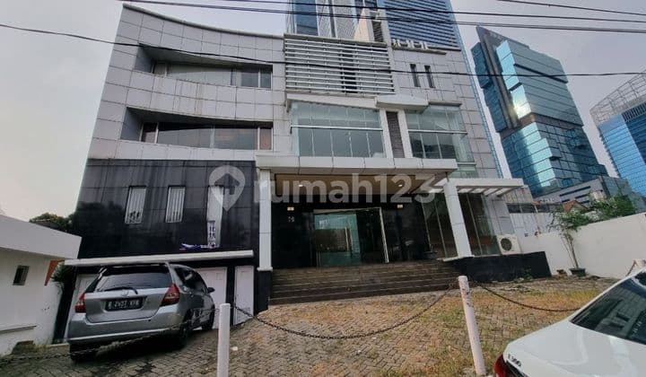 For Rent 4-Story Strategic Building Central Jakarta