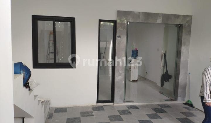 Rumah Tinggal Bisa Untuk Usaha Kost Di Menteng, Jakarta Pusat
