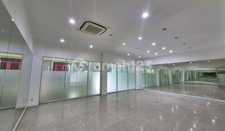 Ruang Usaha Sewa Untuk Klinik, Kantor, Gym Area Senopati, Jaksel