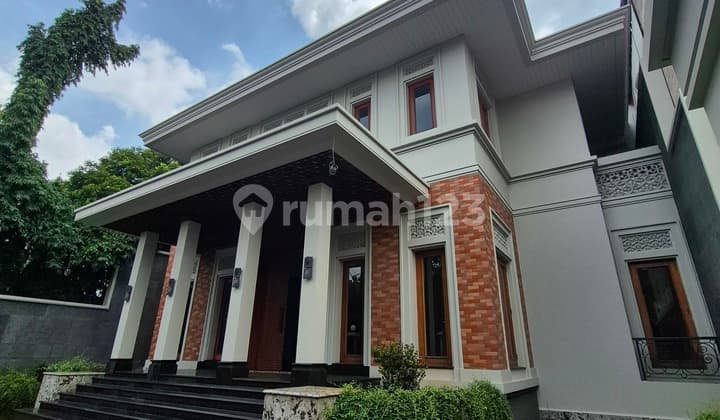 Disewakan Rumah Mewah Menteng Full Marmer & Lift