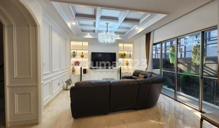 Rumah Golf Island Cluster Danau. Renovasi. Furnished. 2,5 Lantai