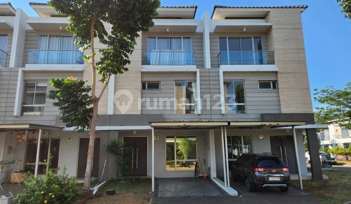 Rumah Golf Island 3 Lantai Unit Rapi Dan Siap Huni Harga Nego