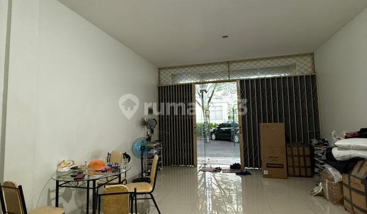 Citra Garden 7 Shop House. Good Condition. 2.5 Floors. Negotiable Price.
