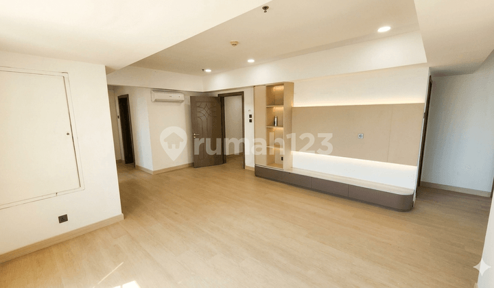 Apartemen Pantai Mutiara 3 BR. View Cakep Banget. Baru Renovasi. Harga Nego