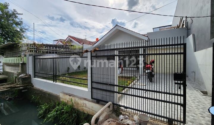 Rumah Citra Garden Baru Renovasi Jalan Sangat Lebar Harga Nego
