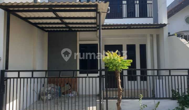 Disewakan Rumah Griya Asri Pakuwon City Siap Huni Ada AC