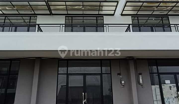 Disewakan Ruko Baru 3 Lantai Grand Easten Hill Sukolilo Surabaya Timur Depan Club House Dekat Pakuwon City, Its