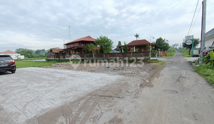 Tanah Jalan Kaliurang km 8 Utara Kampus UGM Jogja
