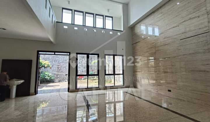 Rumah Mewah Unfurnished siap Huni di Batununggal Indah Bandung