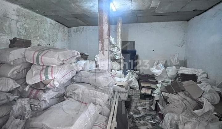 Pabrik Plastik - Gudang Include Mesin di Caringin Kopo