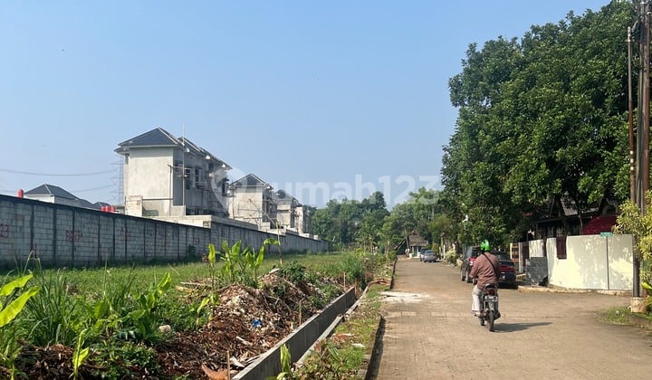 Ready to Build Plots in Cinere Parkview Cluster