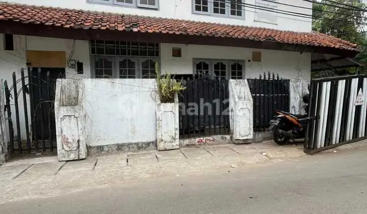 Rumah Hook Harga Murah Strategis di Setiabudi Jakarta