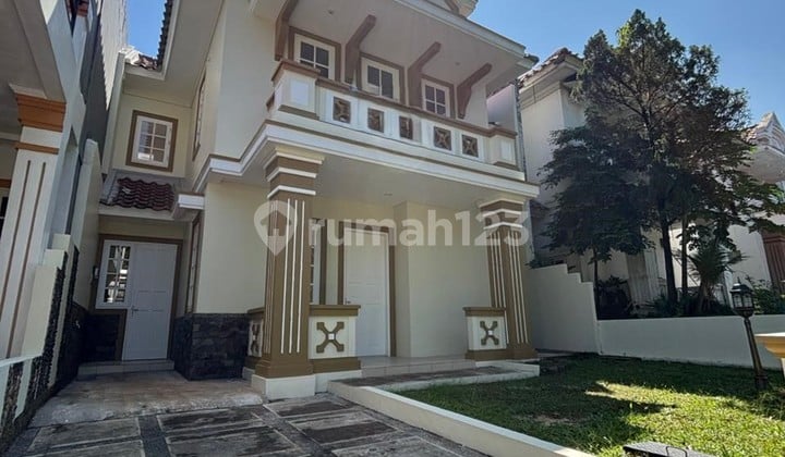 Rumah Newy Renovated Harga Murah Rapih di Legenda Wisata Cibubur