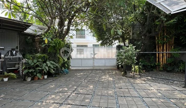 Rumah Apik Harga Murah Dekat Patra Kuningan Jakarta Selatan