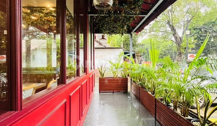 Gedung Komersial 3 Lantai Harga Murah di Kemang Jakarta Selatan