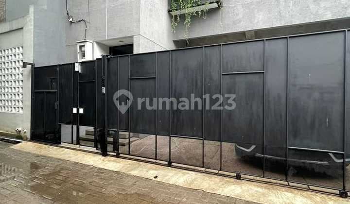 Rumah full furnish di Mabad Rempoa Bintaro Ciputat Tangsel