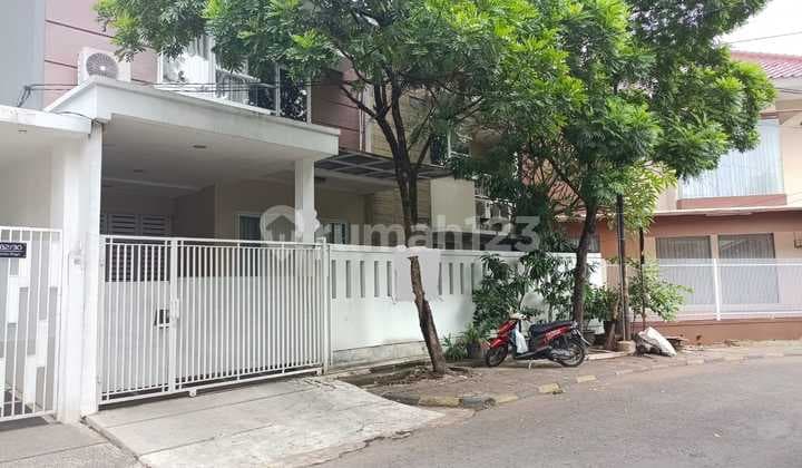 Rumah di Komplek Perkici Bintaro Jaya Sek5 Tangerang Selatan