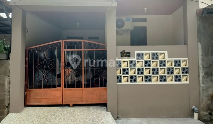 Rumah di Komplek Villa Mutiara Serpong, Pondok Jagung Tangsel