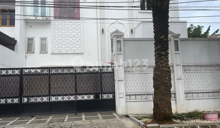 Rumah di Komplek Vila Inti Persada Pamulang Timur TangSel