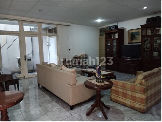 Quick Sale Luxury House in Kramat Pela Kebayoran South Jakarta
