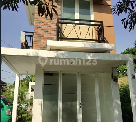 For sale quickly, commercial space or shop house in Green Andara Residence.
