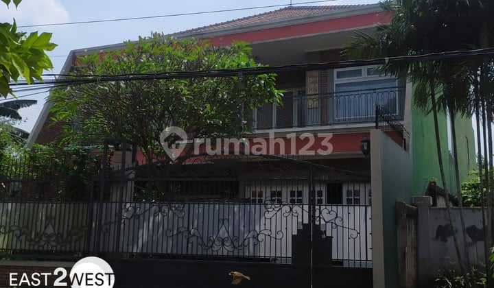 Rumah Ciputat Tangerang Selatan Jalan Lombok Bagus Strategis