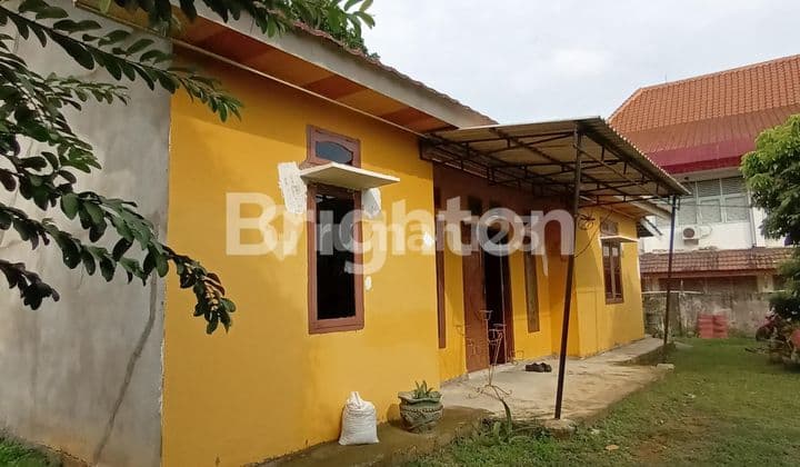 Rumah dengan tanah luas lokasi strategis,Ilir Barat I,Sumatera Selatan