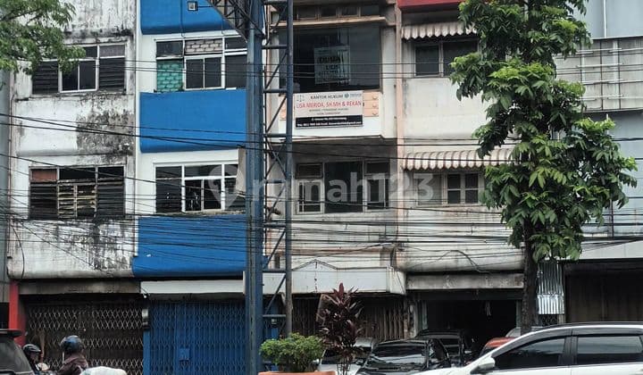 Lokasi Strategis Pusat Kota Ramai dan Bebas Banjir