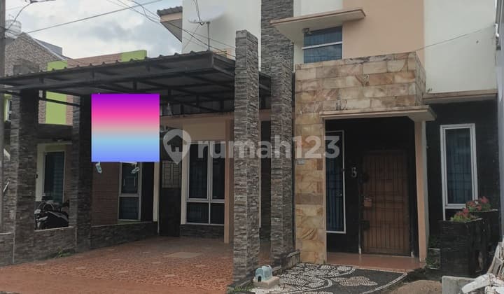 Rumah 1,5 Lantai Komplek Rafflesia Aman ******** Sako