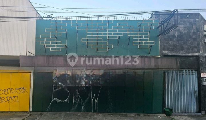 Ruang Usaha Lokasi Bagus Area Perdagangan Tengah Kota Solo Ruang Usaha Lokasi Bagus Area Perdagangan Tengah Kota Solo