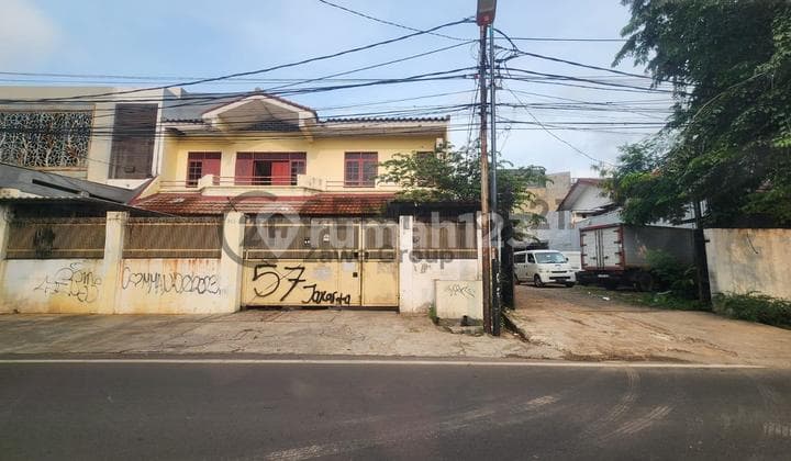 For Sale House Suitable for Business in Tanjung Duren, West Jakarta