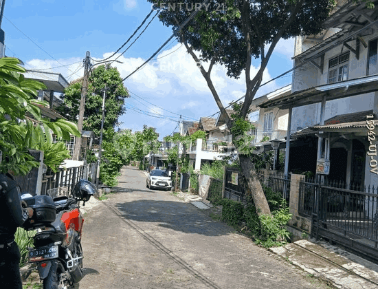 Jual Rumah Perlu Renovasi di Camar Bintaro Sektor 3