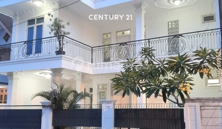 Dijual Rumah Semi Furnised di Anggrek Loka Bsd Tangsel