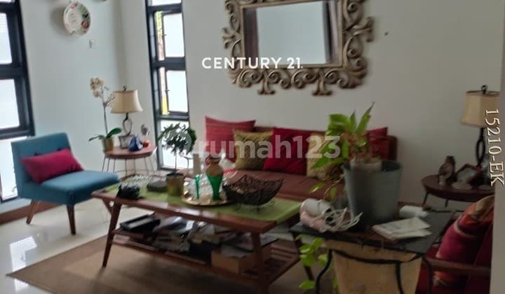 For Rent Two-Story Hook House in Maleo Bintaro Jaya Sector 9