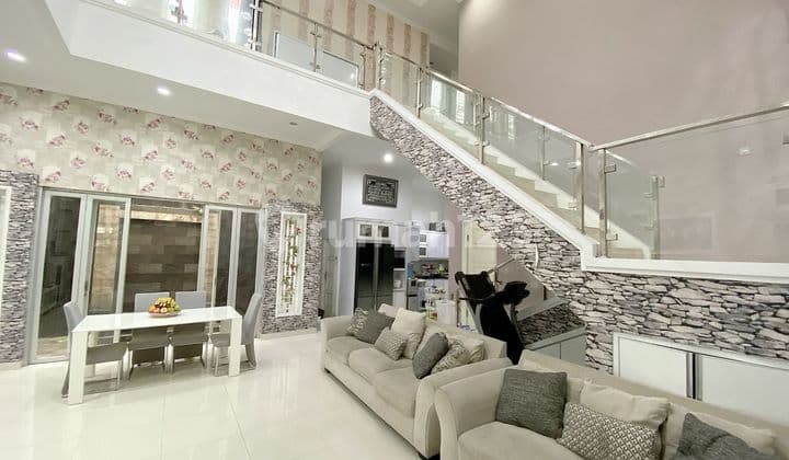 "Dijual Rumah Sayap Taman Kopo Indah (Tki) Bandung Semi Furnish