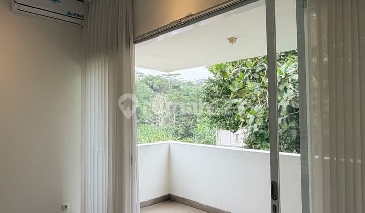 " Dijual Rumah Awiligar Bandung Arunika Waldorf, Gasibu Jl. Riau