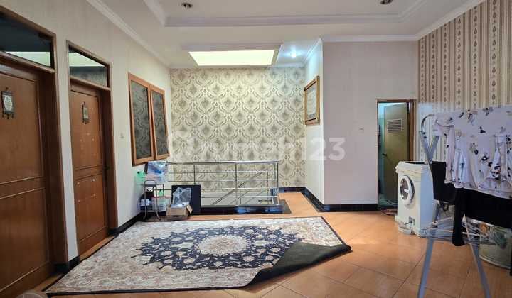 Rumah Singgasana Pradana Bandung Tol Moch. Toha Yogya
