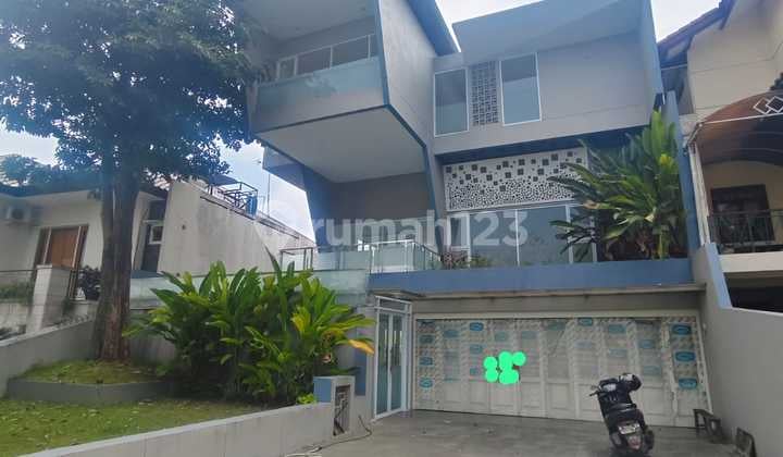 "Dijual Rumah 3 Lantai Minimalis Dago Resort Bandung View City