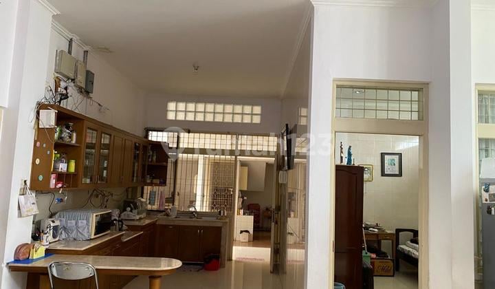 " Dijual Rumah Klasik Pusat Kota Jl. Sunda, Pusat Perkantoran