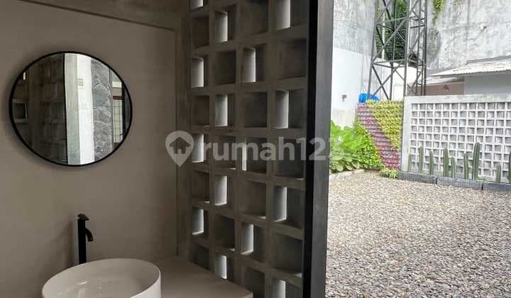 "Disewakan Ruang Usaha Sayap Dago Bandung, Asri Strategis