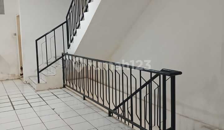 "Dsewakan Ruko 4 Lantai Mainroad Jl. Ahmad Yani Bandung Strategis