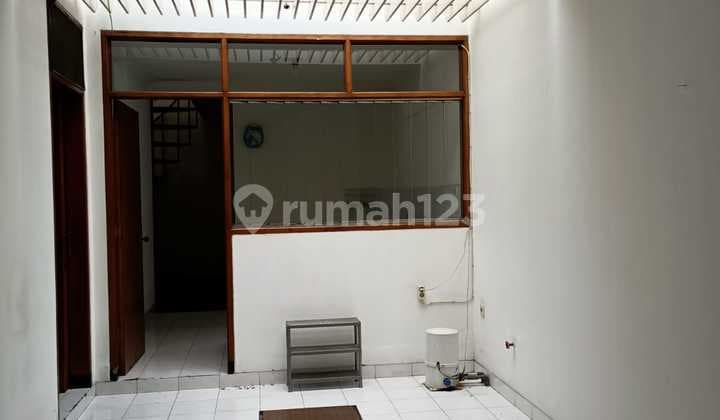 RUMAH BAGUS NYAMAN TERAWAT SIAP HUNI DI SINGGASANA PRADANA BANDUNG