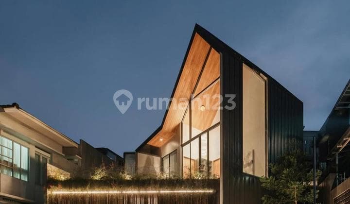 "Dijual Rumah Villa Super Mewah Furnish Resort Dago Pakar Bandung