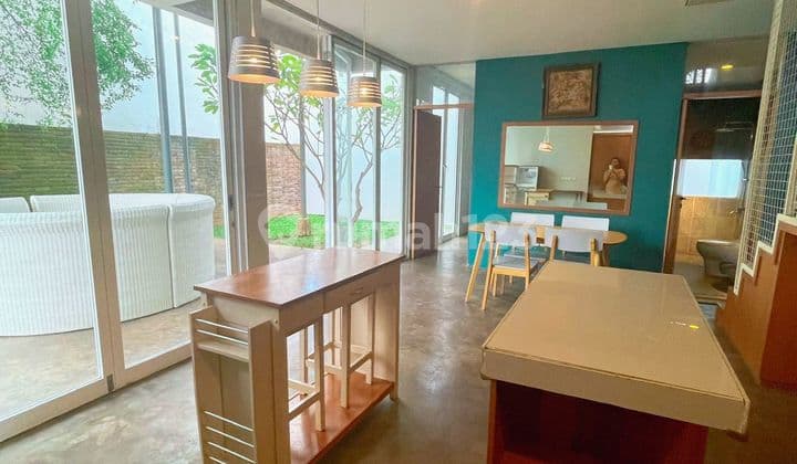 "Dijual Rumah di Taman Sariwangi Bandung Furnish Strategis Sejuk